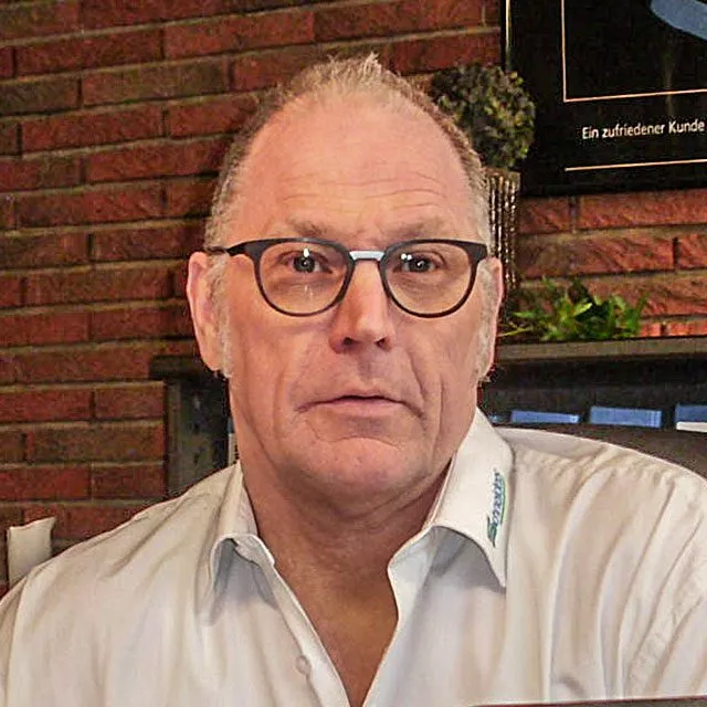 Ralf Schneiders